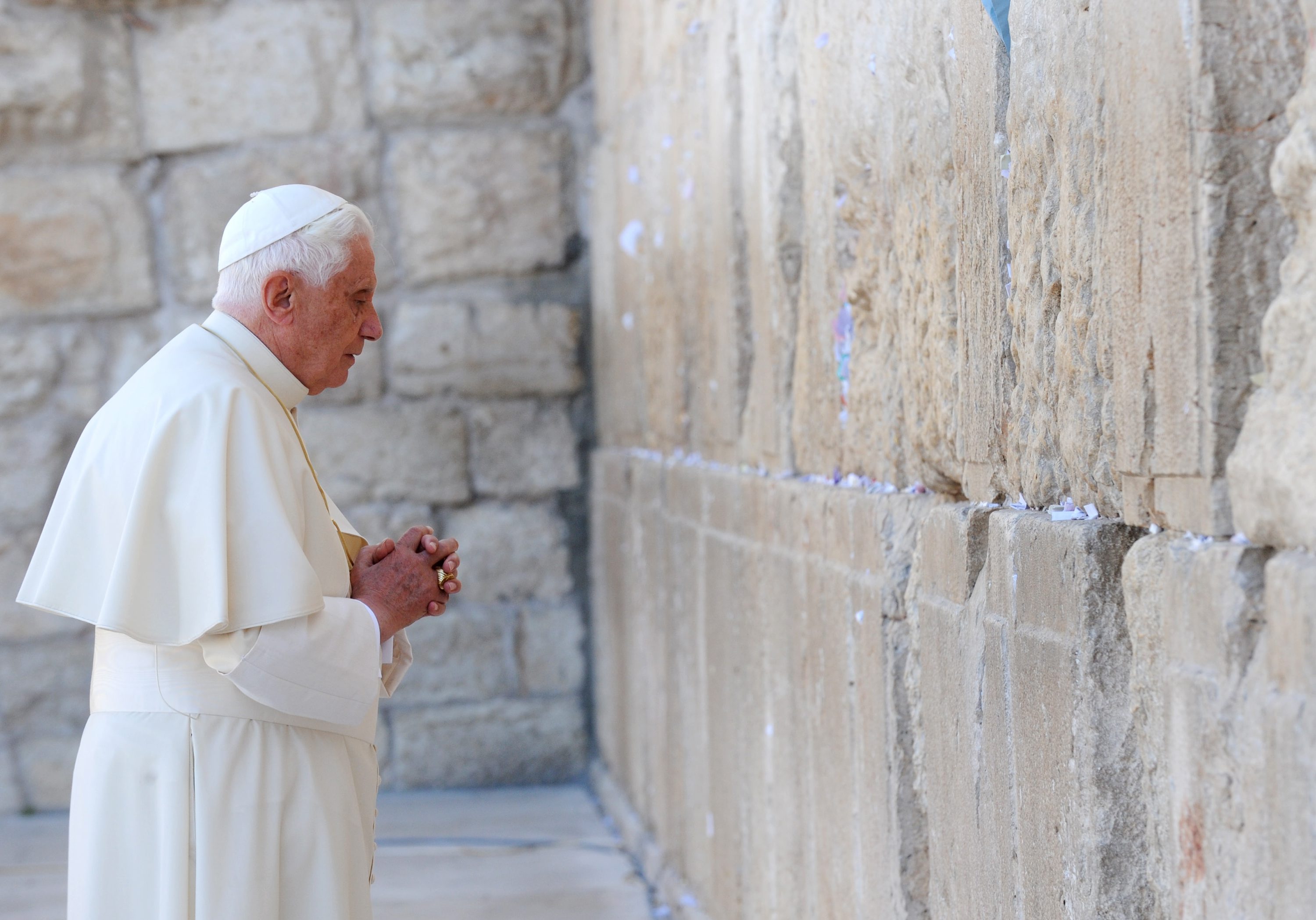 Papst Benedikt an der Klagemauer bei seinem Besuch in Israel im Jahr 2009